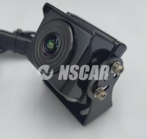 Автомобильная видеокамера NSCAR AC104