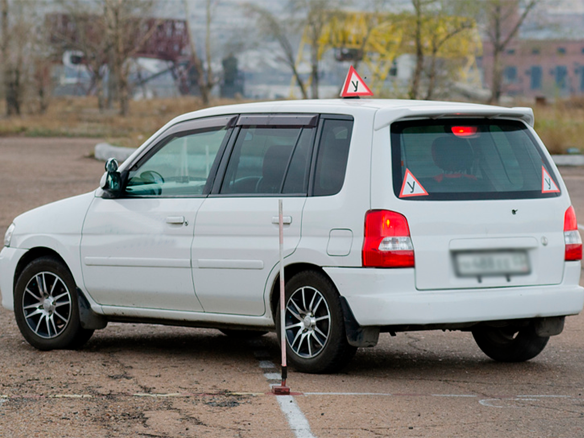Видеонаблюдение для учебного автомобиля автошколы
