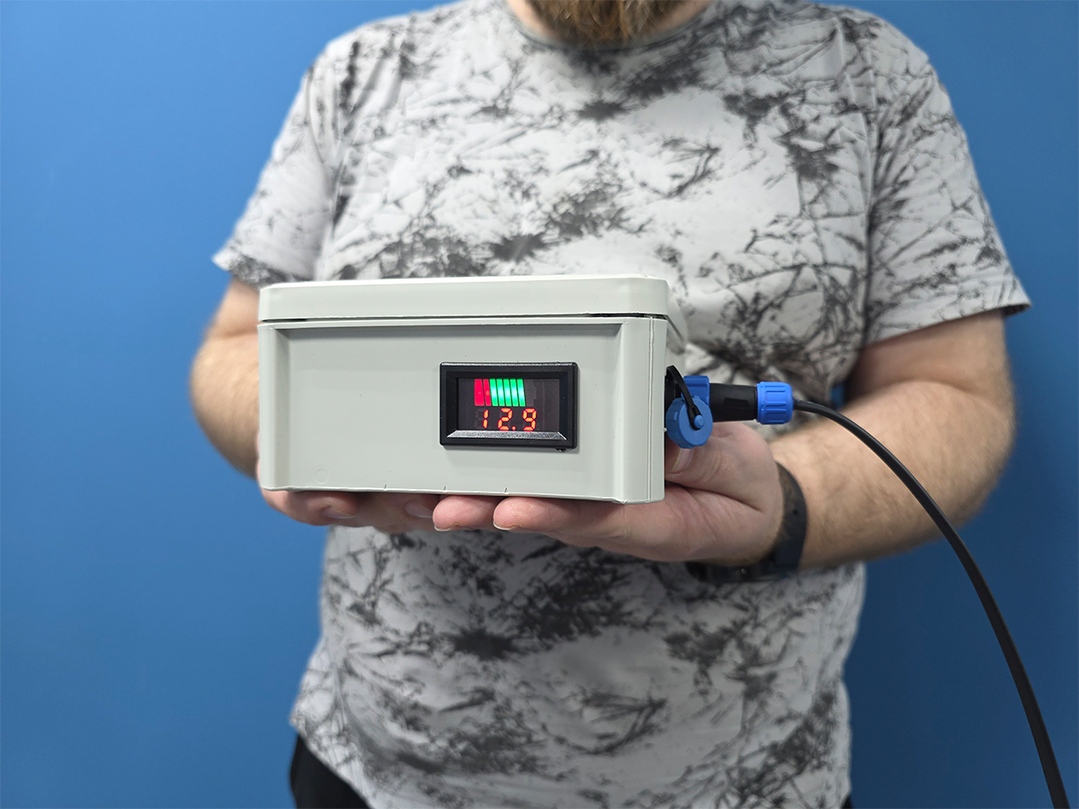 Блок зарядки ver.1.5 для камеры башенного крана с индикацией