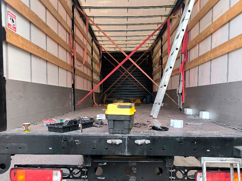 Монтаж системы видеонаблюдения в кузове грузовика