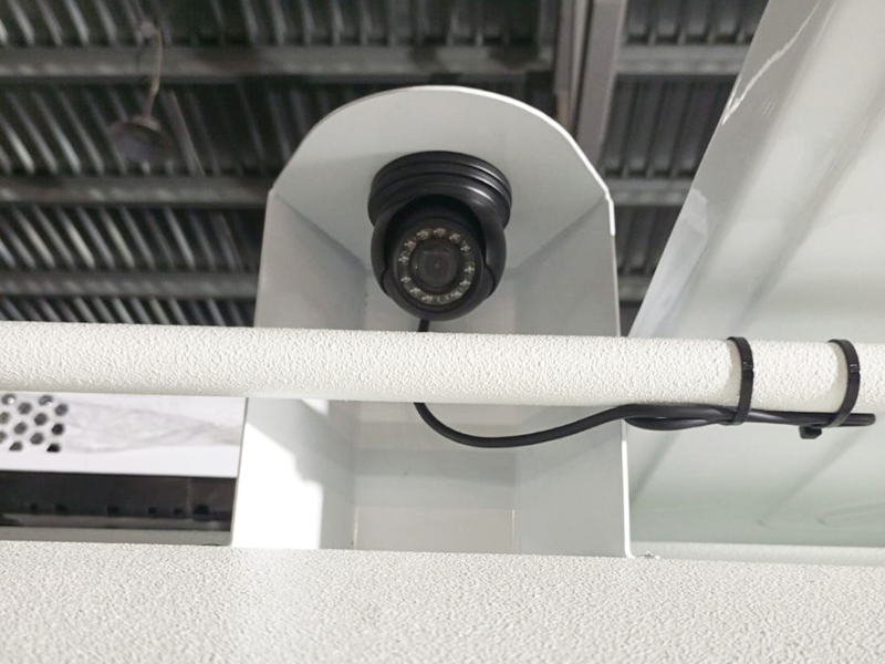 камеры видеонаблюдения установлены снаружи аэролодки для контроля обстановки